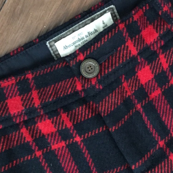 Abercrombie and Fitch Flannel Shorts - Picture 4 of 4